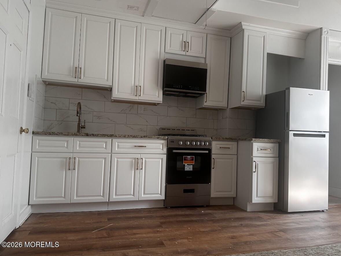 7 Monmouth Road Oakhurst NJ 07755