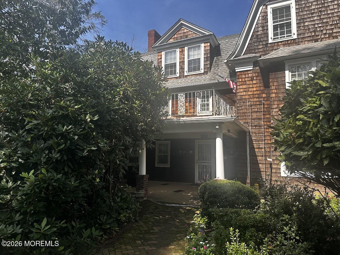7 Monmouth Road Oakhurst NJ 07755