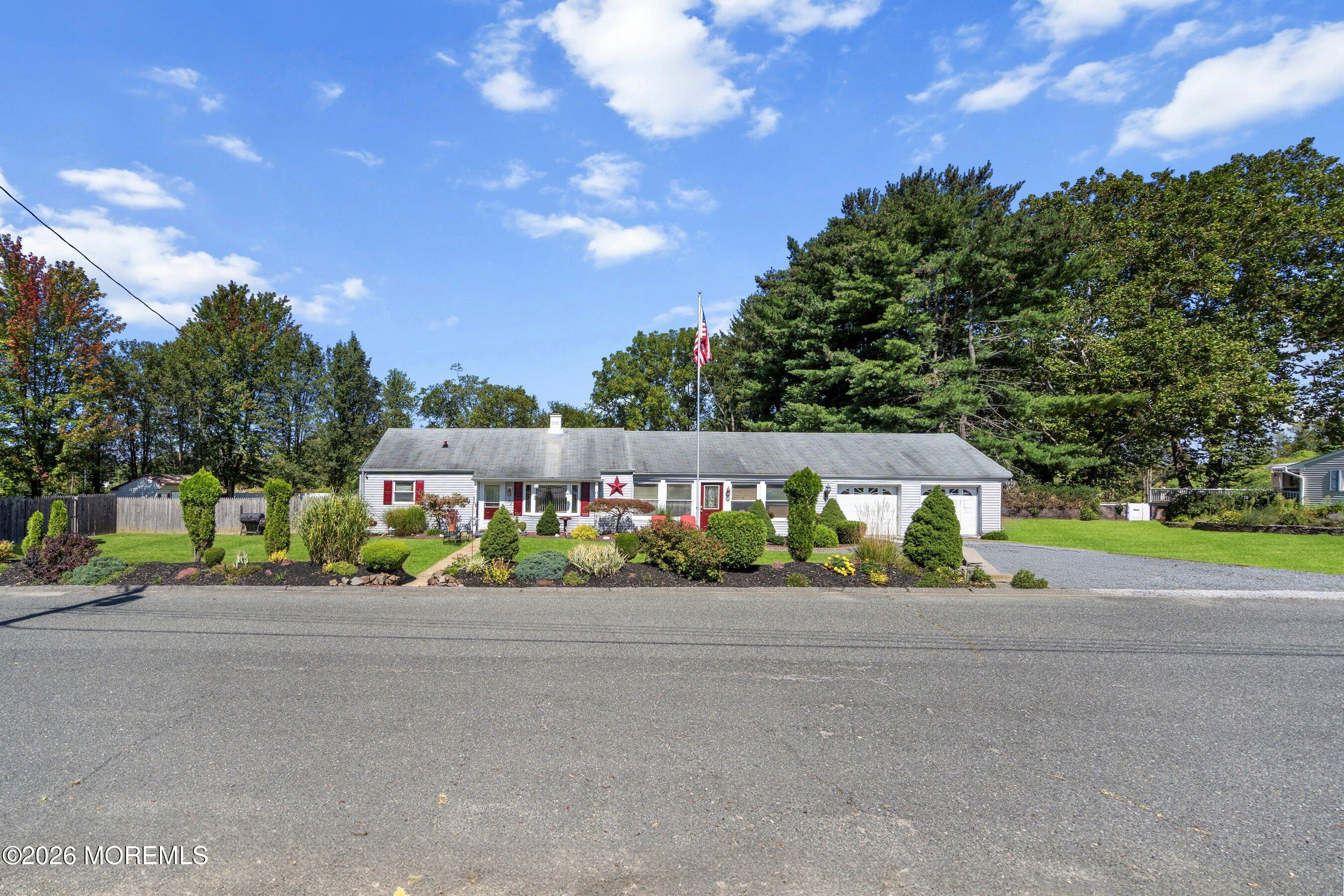 5 Buck Lane Marlboro NJ 07746
