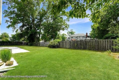 14 Arno Street Oakhurst NJ 07755