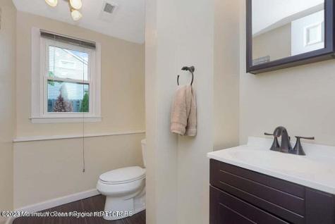 14 Arno Street Oakhurst NJ 07755