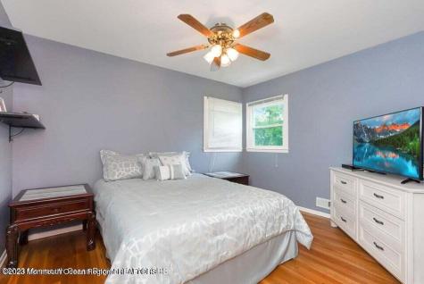 14 Arno Street Oakhurst NJ 07755