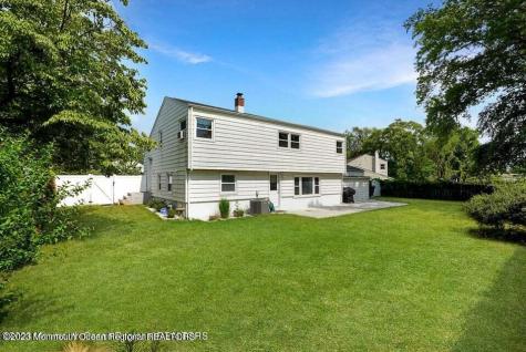 14 Arno Street Oakhurst NJ 07755