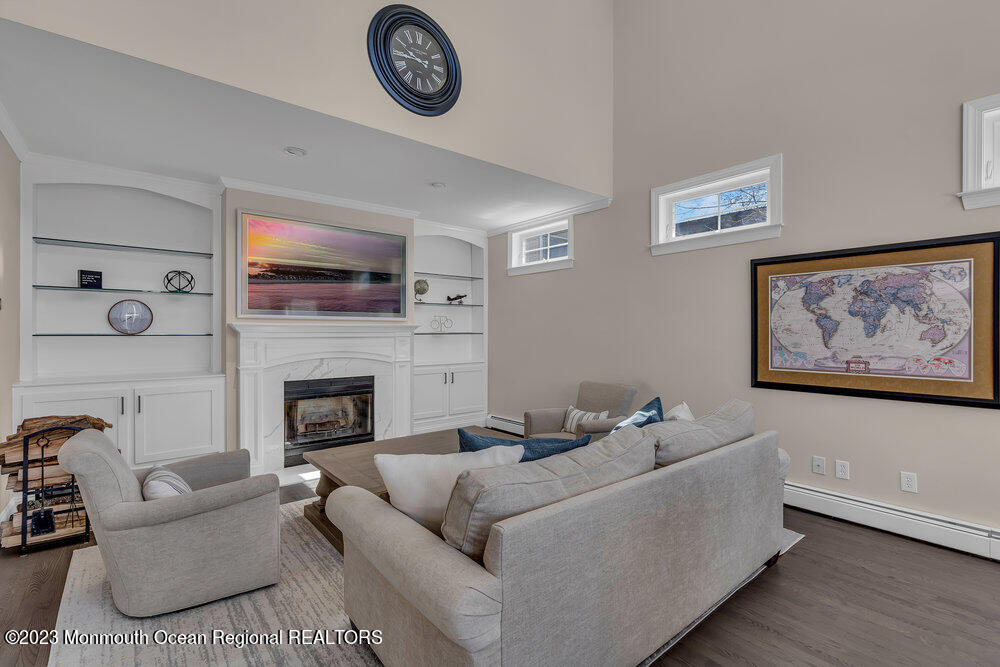323 E Main Street Manasquan NJ 08736