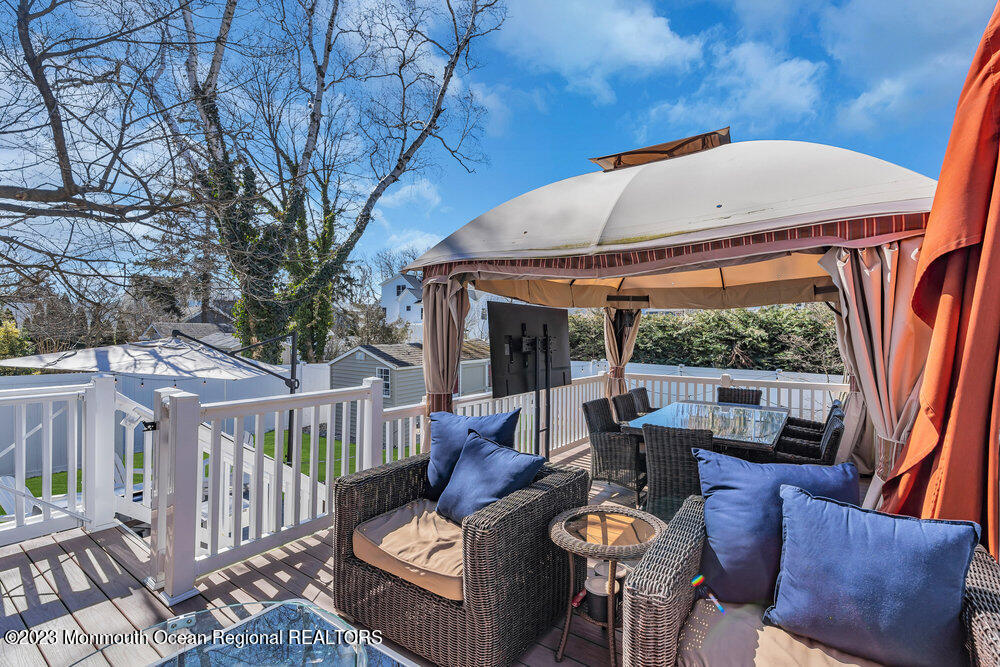 323 E Main Street Manasquan NJ 08736