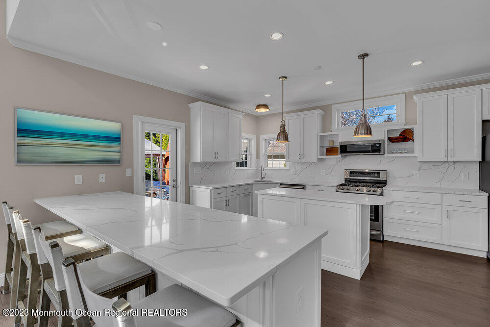 323 E Main Street Manasquan NJ 08736