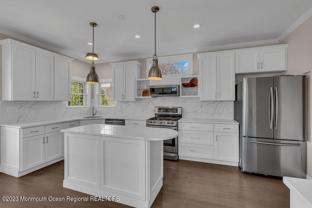 323 E Main Street Manasquan NJ 08736