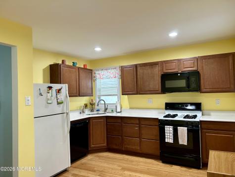 67 Snug Harbor Avenue Highlands NJ 07732