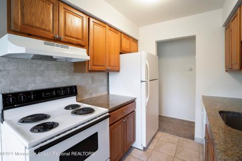 80 Manchester Court Freehold NJ 07728