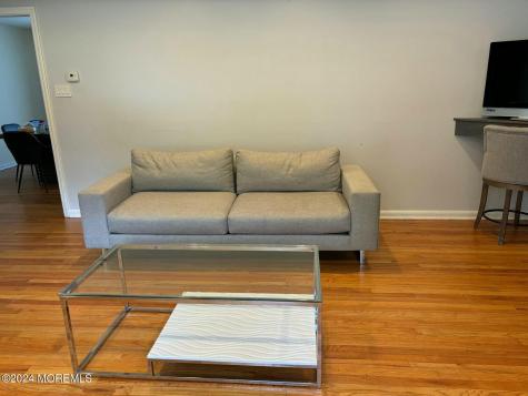 311 Roosevelt Avenue Oakhurst NJ 07755