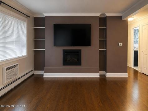 915 Cricket Lane Woodbridge NJ 07095