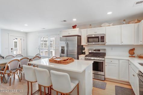 19 Cummins Street Mantoloking NJ 08738