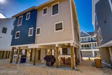 19 Cummins Street Mantoloking NJ 08738