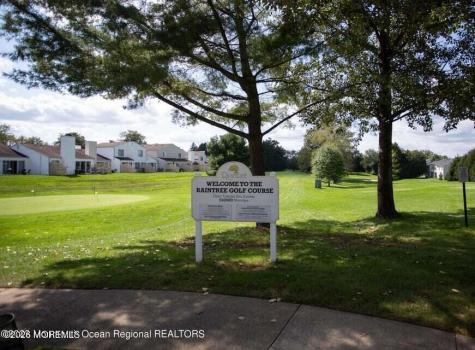 198 Tulip Lane Freehold NJ 07728