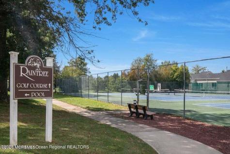 198 Tulip Lane Freehold NJ 07728