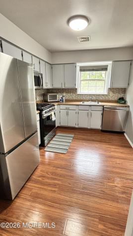 198 Tulip Lane Freehold NJ 07728