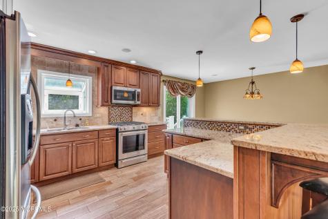 12 Windsor Road Howell NJ 07731