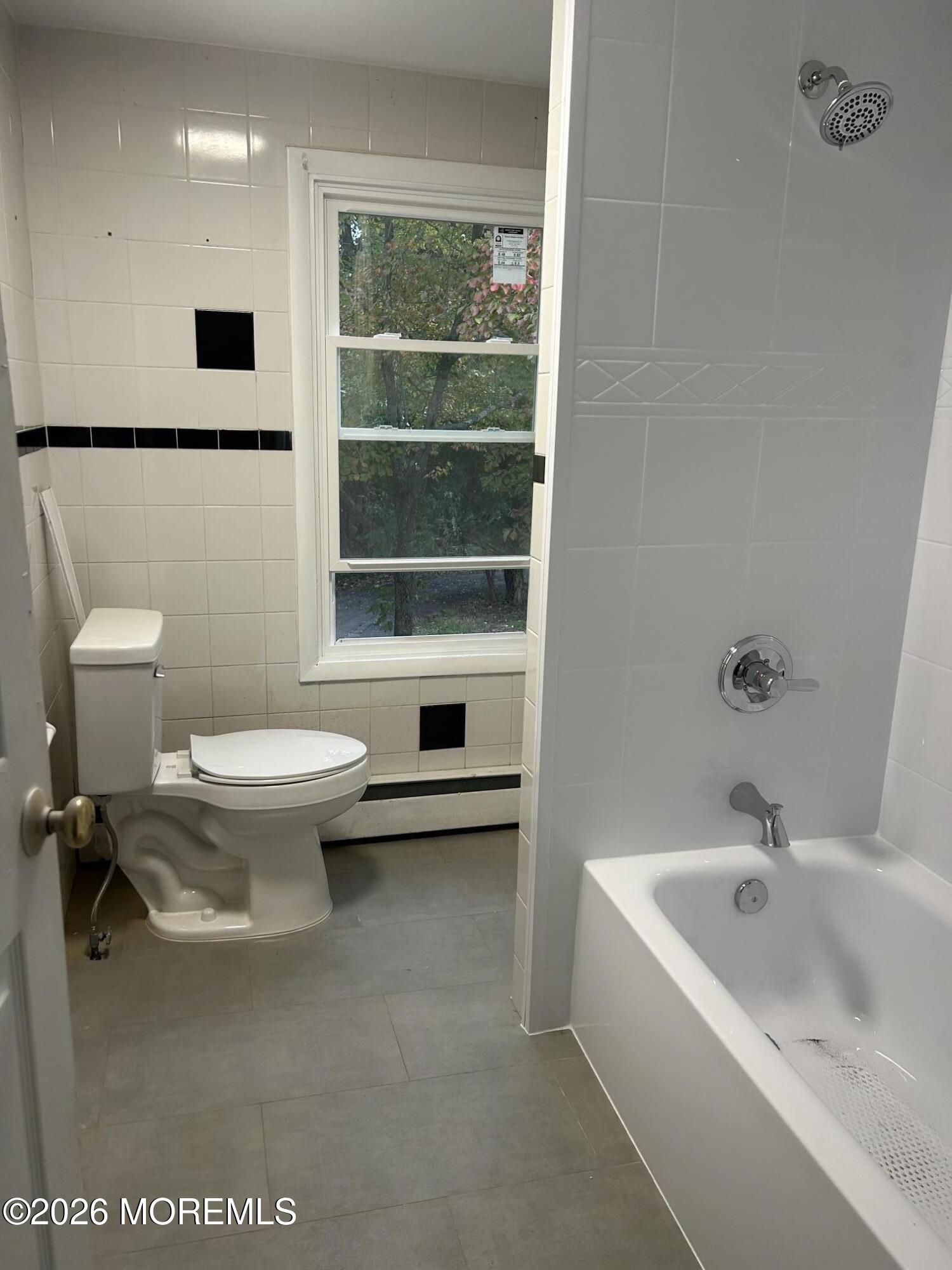 982 Nj-33 Freehold NJ 07728