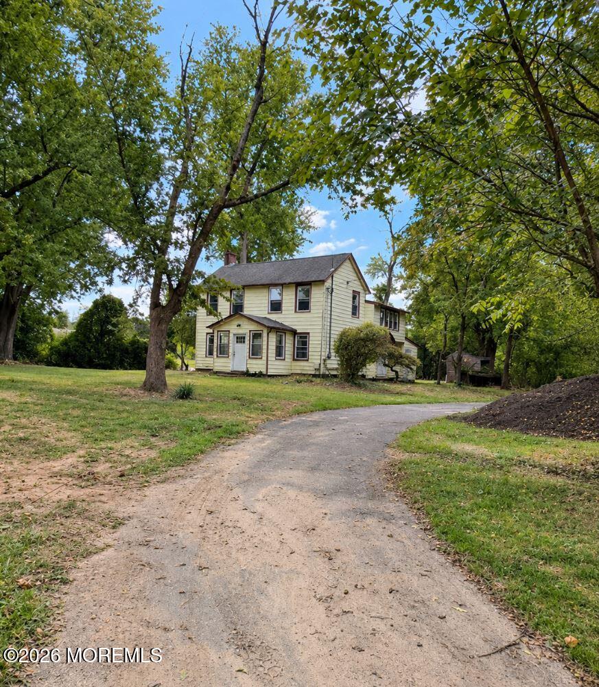 982 Nj-33 Freehold NJ 07728