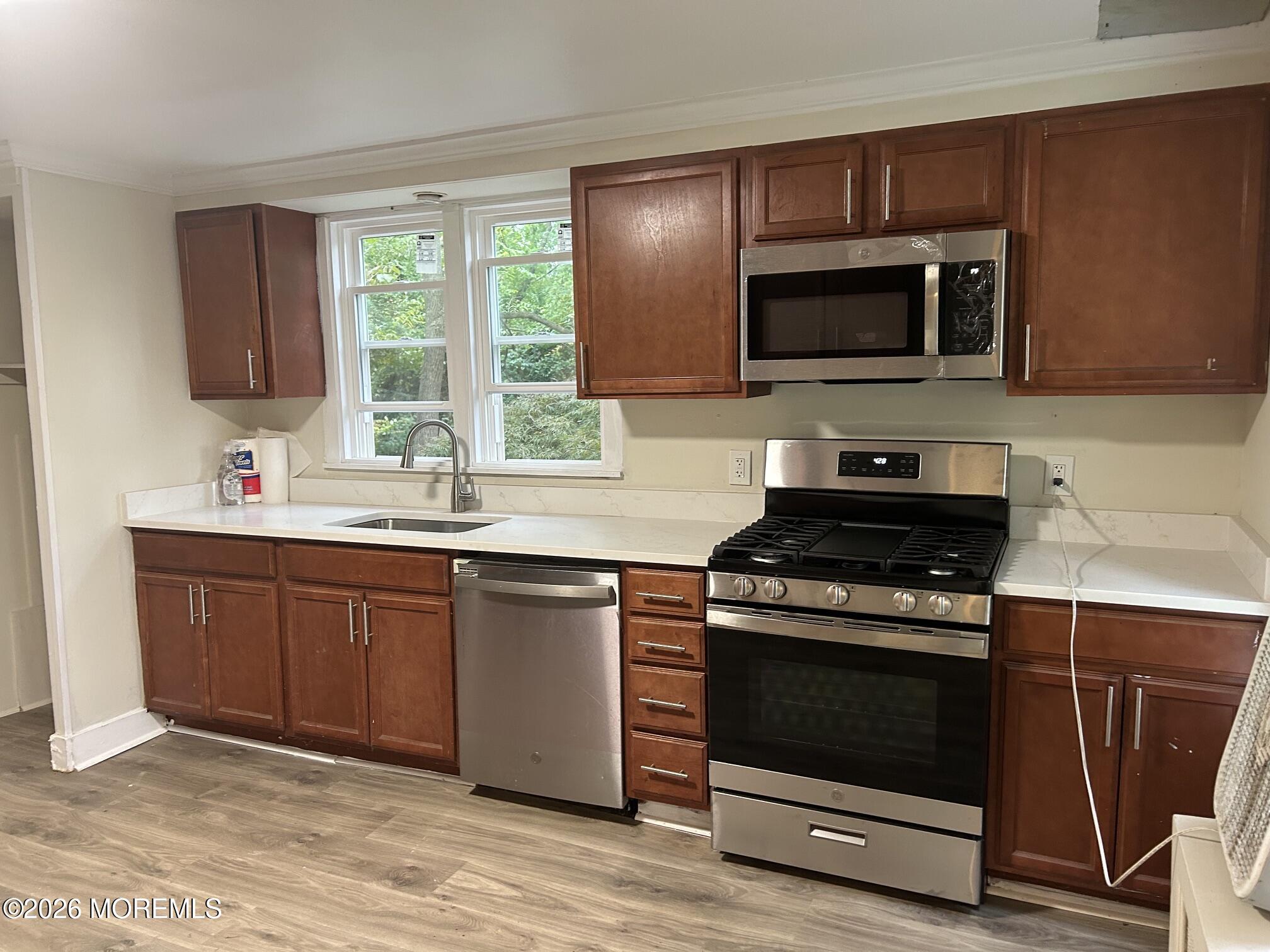 982 Nj-33 Freehold NJ 07728