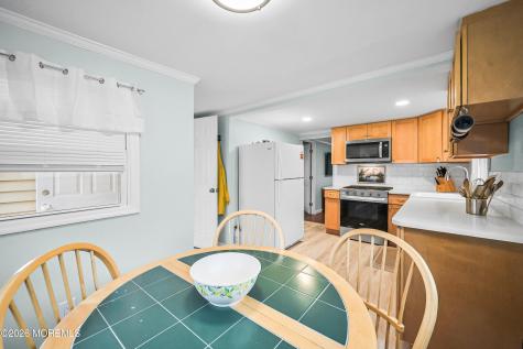 1842 Parkway Lake Como NJ 07719