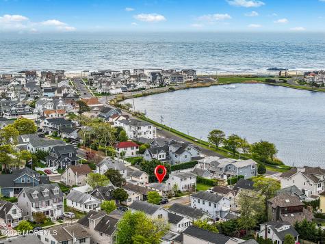 1842 Parkway Lake Como NJ 07719