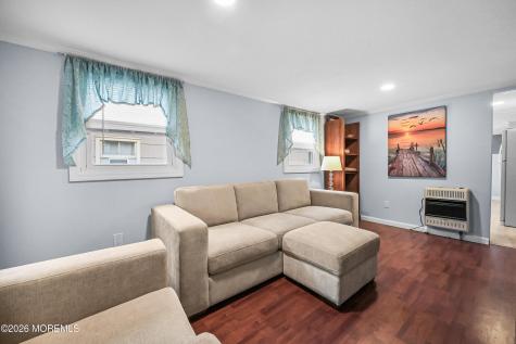 1842 Parkway Lake Como NJ 07719