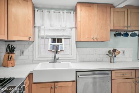 1842 Parkway Lake Como NJ 07719