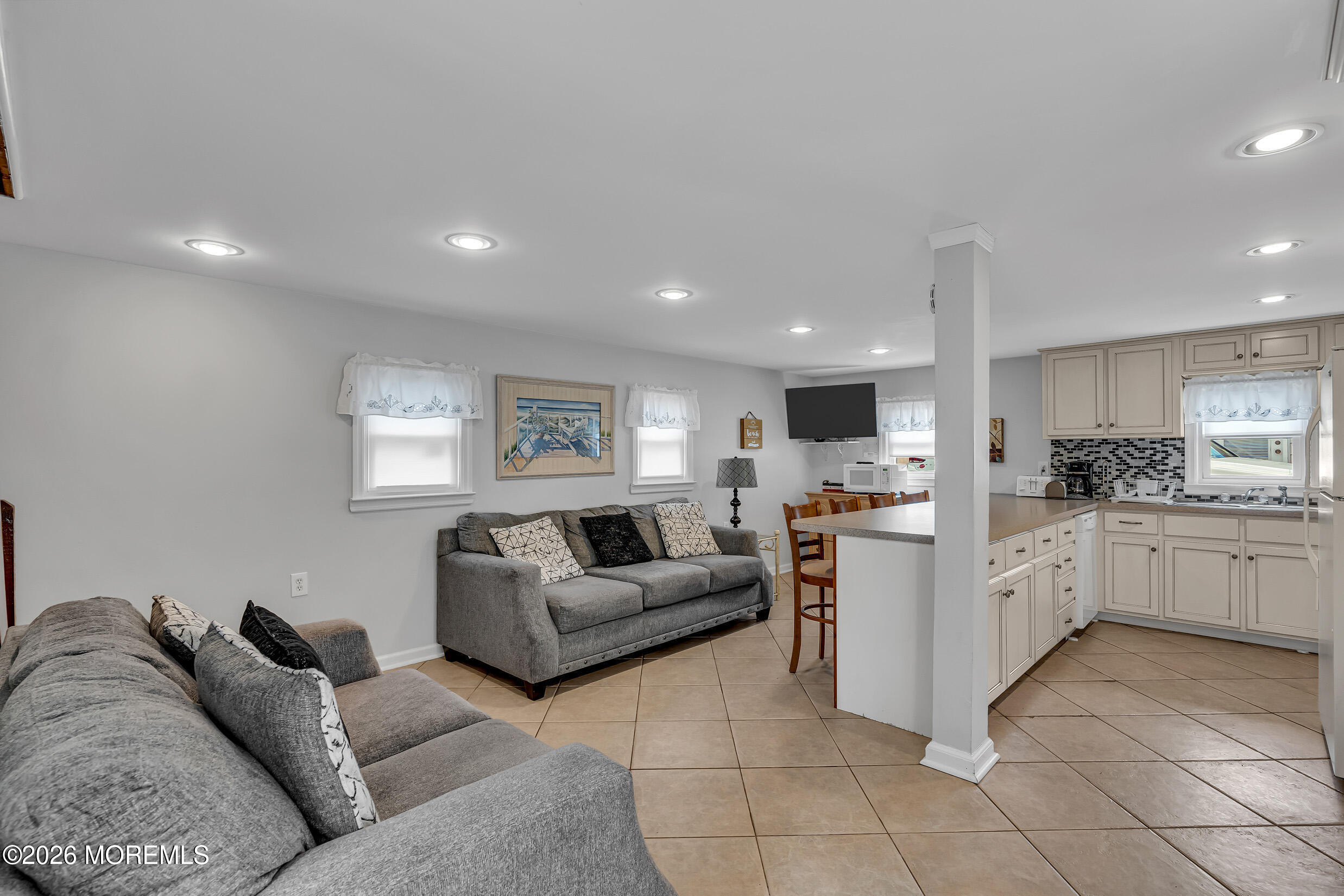 21 E Bay Way Lavallette NJ 08735