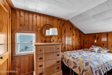 21 E Bay Way Lavallette NJ 08735
