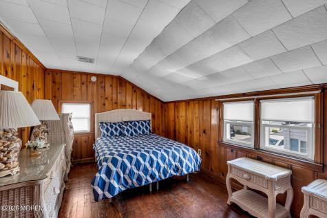21 E Bay Way Lavallette NJ 08735