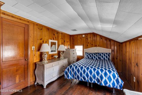 21 E Bay Way Lavallette NJ 08735