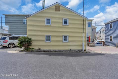 21 E Bay Way Lavallette NJ 08735
