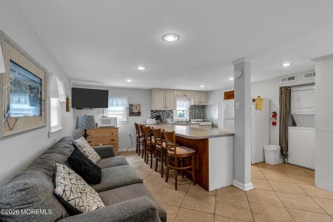 21 E Bay Way Lavallette NJ 08735
