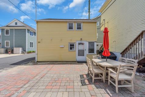 21 E Bay Way Lavallette NJ 08735