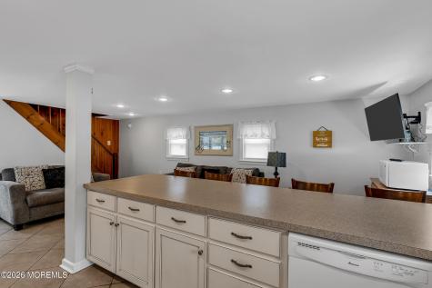 21 E Bay Way Lavallette NJ 08735