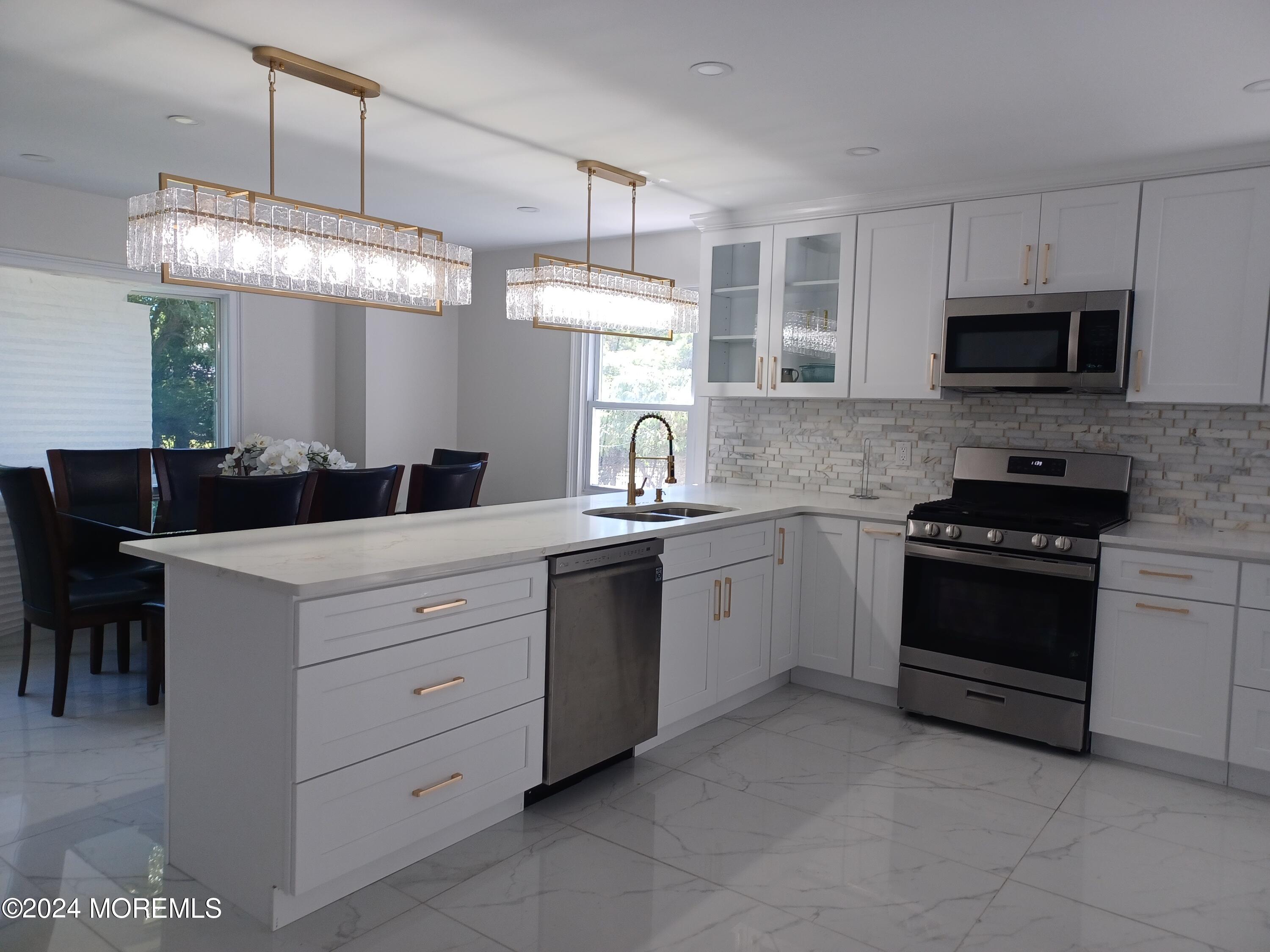 240 Woodcrest Road Oakhurst NJ 07755
