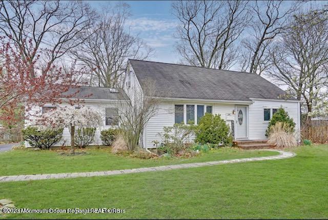240 Woodcrest Road Oakhurst NJ 07755