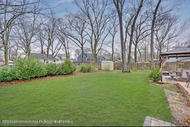 240 Woodcrest Road Oakhurst NJ 07755