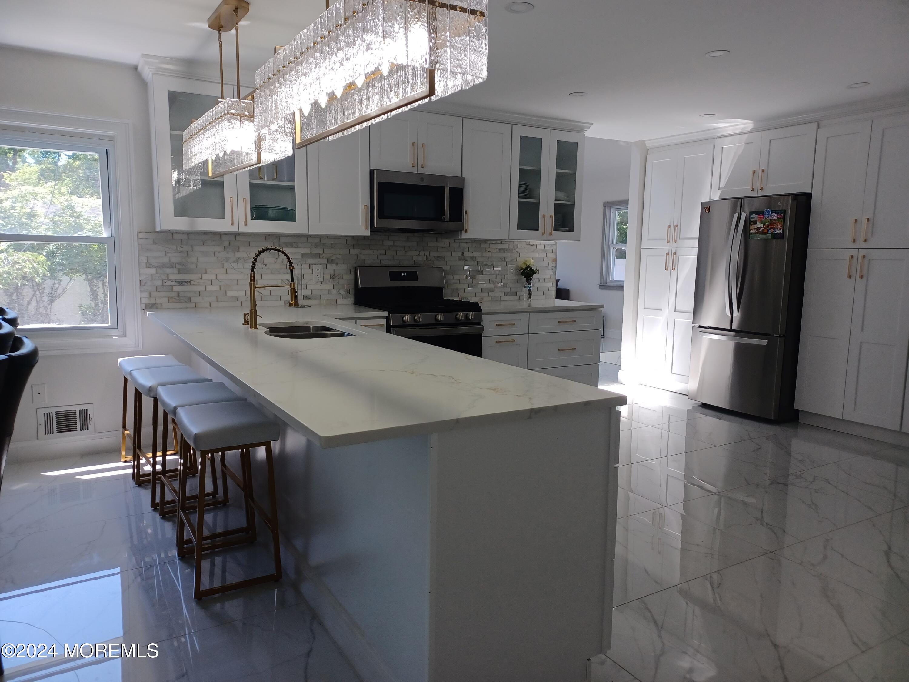 240 Woodcrest Road Oakhurst NJ 07755
