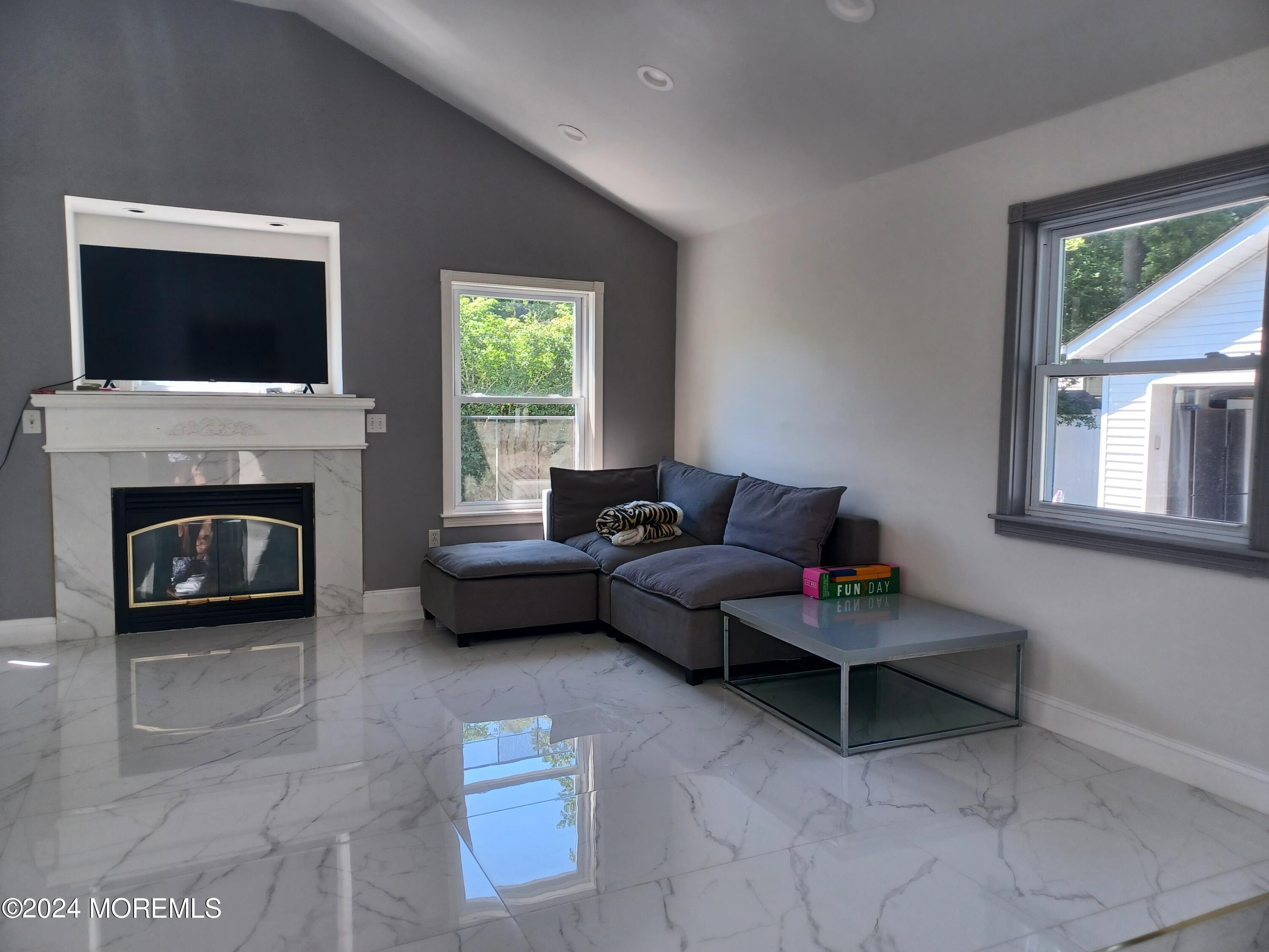 240 Woodcrest Road Oakhurst NJ 07755