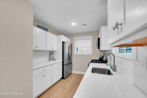 12 Shell Road Mantoloking NJ 08738