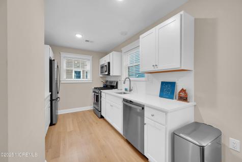 12 Shell Road Mantoloking NJ 08738