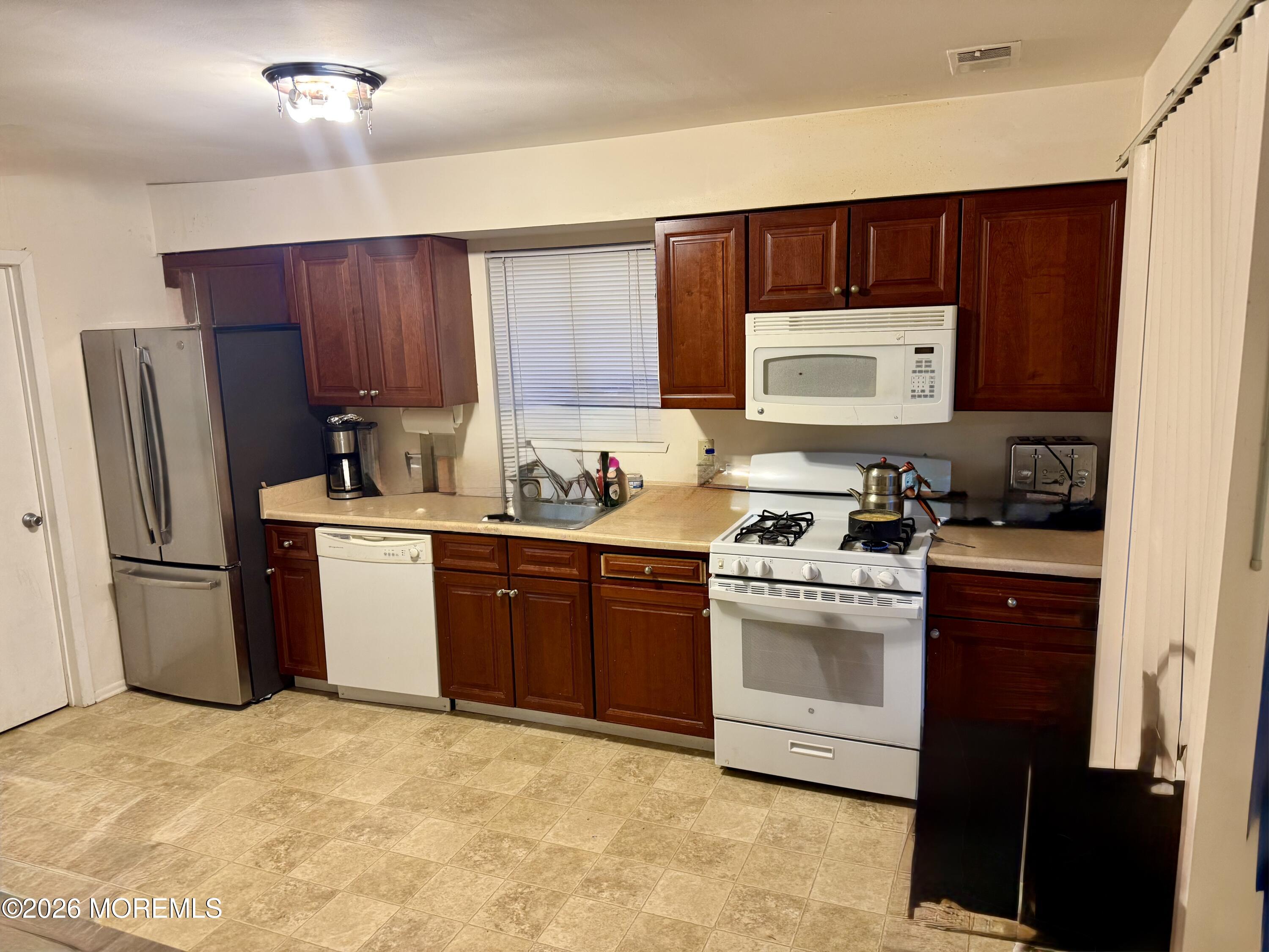 9 Cotswold Circle Ocean Twp NJ 07712