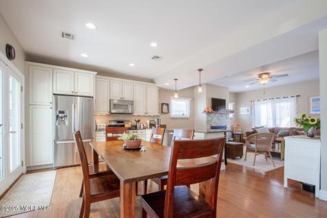 556 Pike Avenue Manasquan NJ 08736