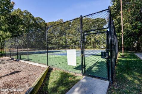 113 Dundee Court Matawan NJ 07747