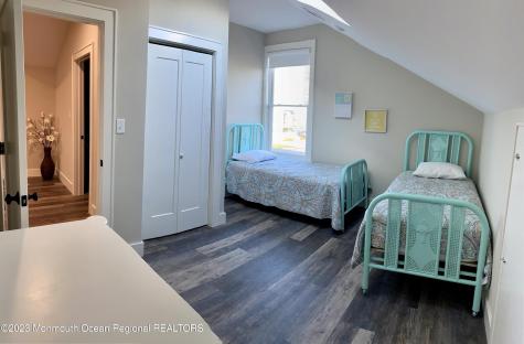 447 E Main Street Manasquan NJ 08736
