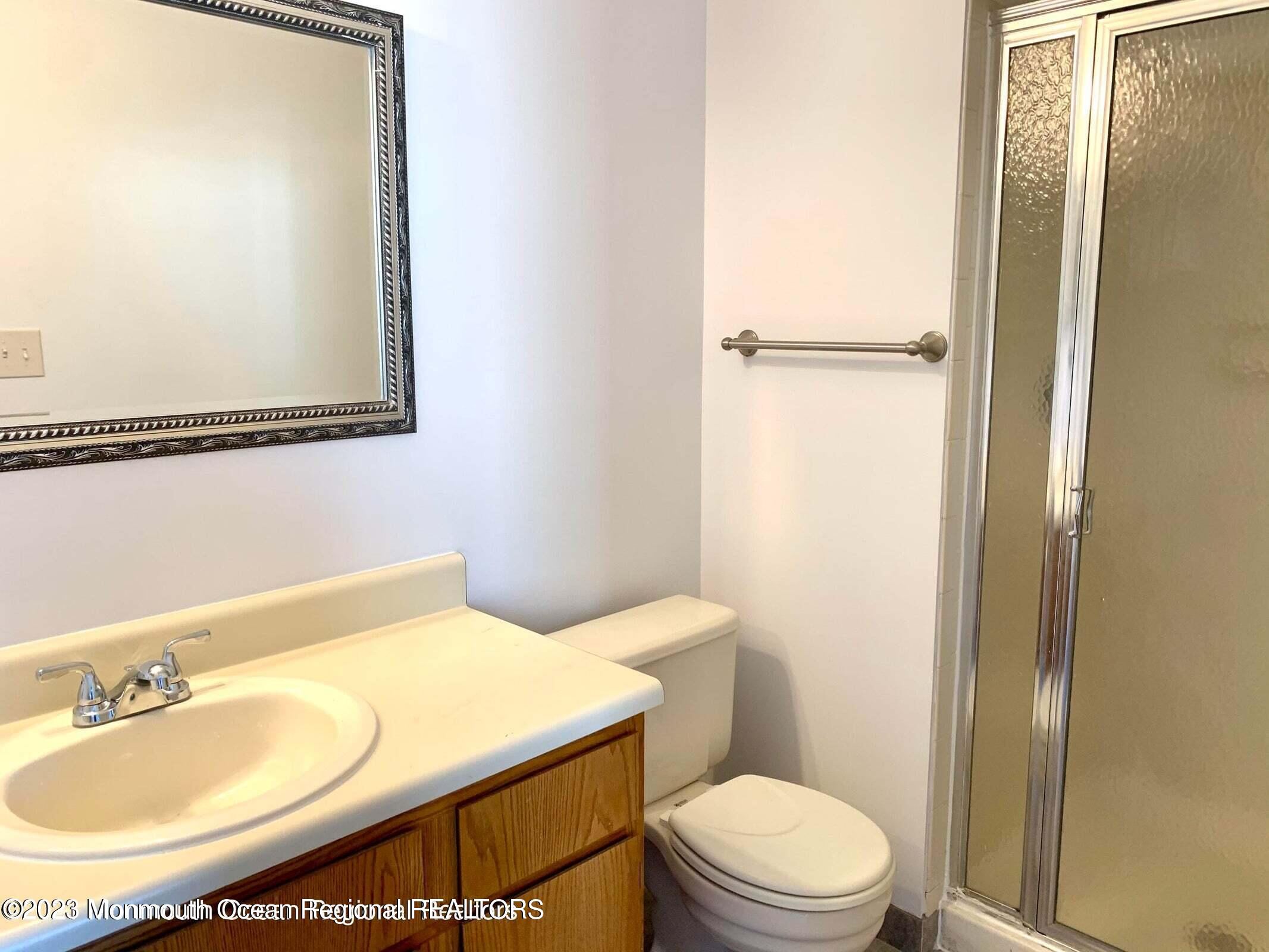 14 Delikat Lane Sayreville NJ 08872
