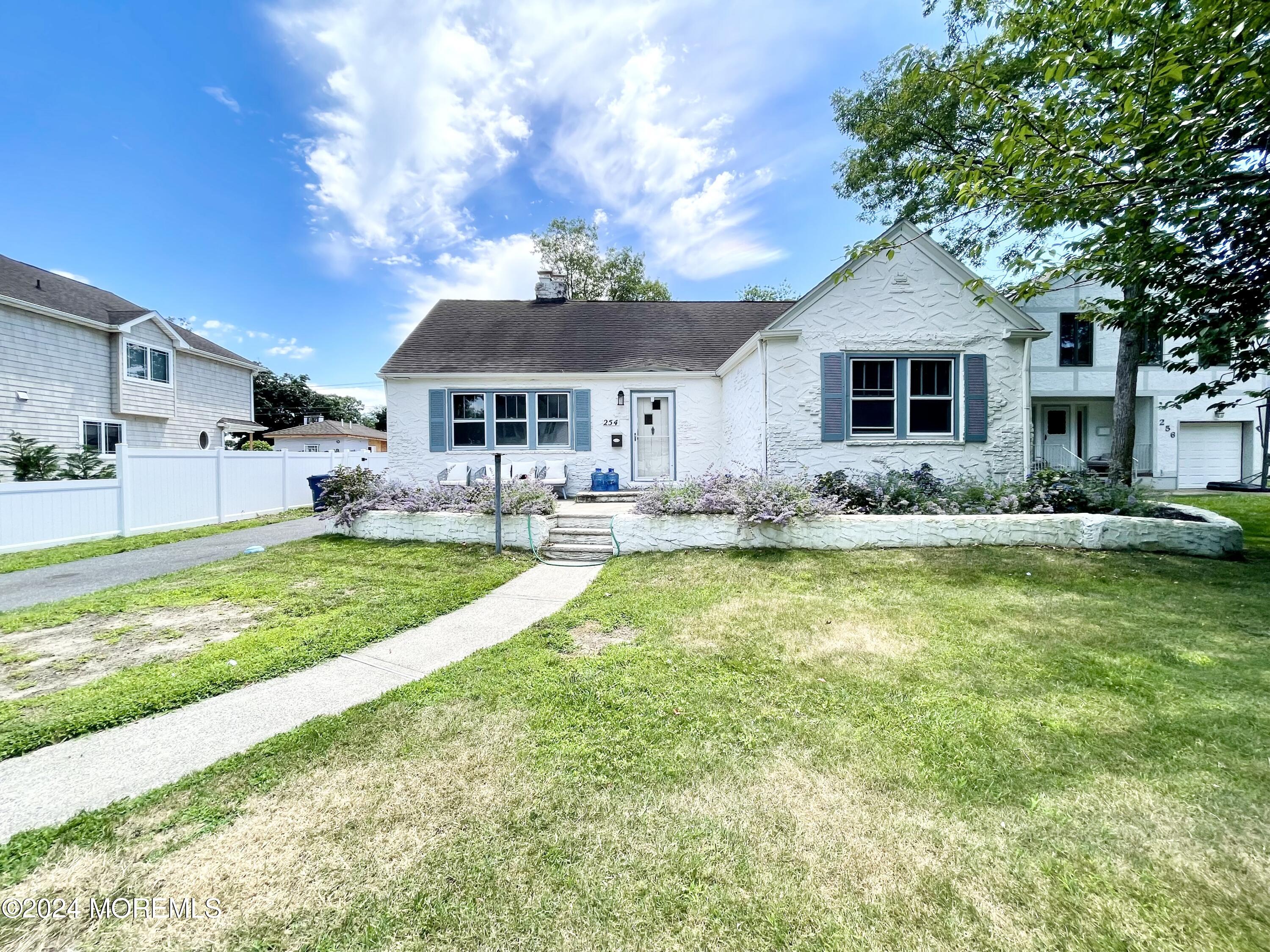 254 Lawrence Avenue Oakhurst NJ 07755