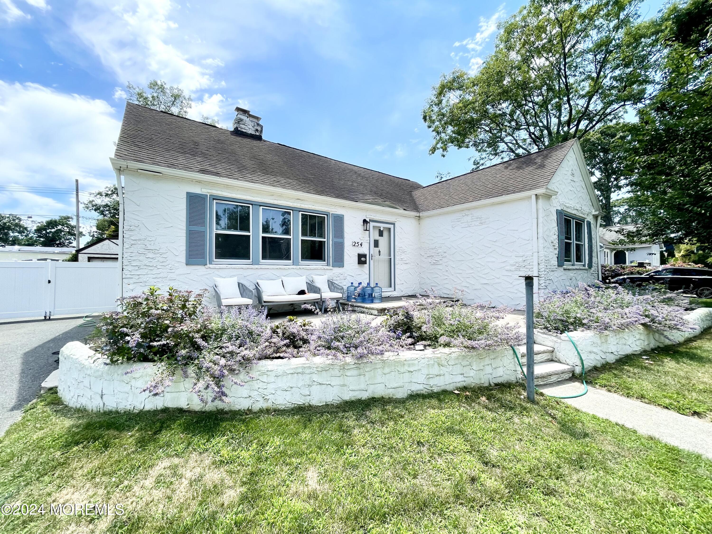 254 Lawrence Avenue Oakhurst NJ 07755